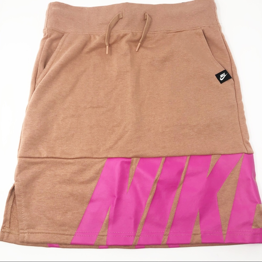 Nike Girls Tan Skirt, Medium